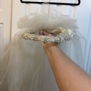 New vintage wedding veil